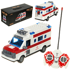 Машинка Р/У "Скорая помощь" 30.2х12.6х12.6 см.